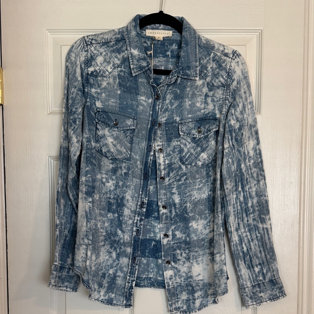 Women’s Lovestitch Washed Blue Denim Shirt size Small